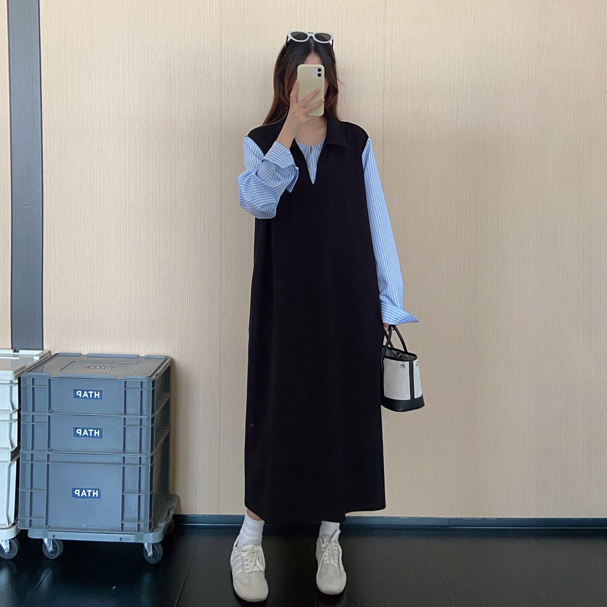 【ワンピース】韓国風Vネック配色切替レイヤード風ワンピース レディース 秋冬新作 ノースリーブ ロング丈 ゆったり きれいめ 通勤【JZシリーズ】
