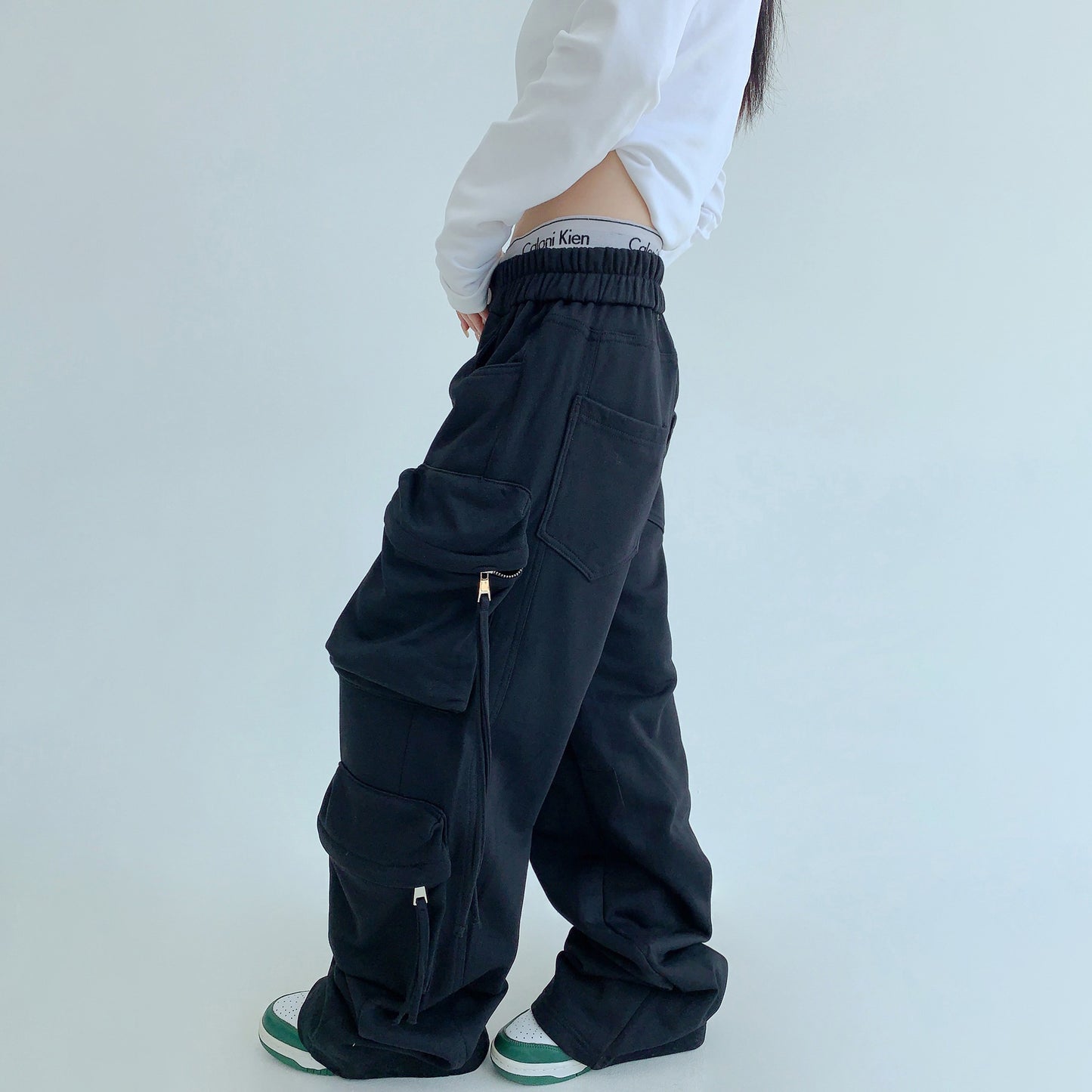 【ボトムス】トレンド感◎ ワークテイスト 多ポケットスウェットパンツ レディース 厚手デザイン【FCシリーズ】