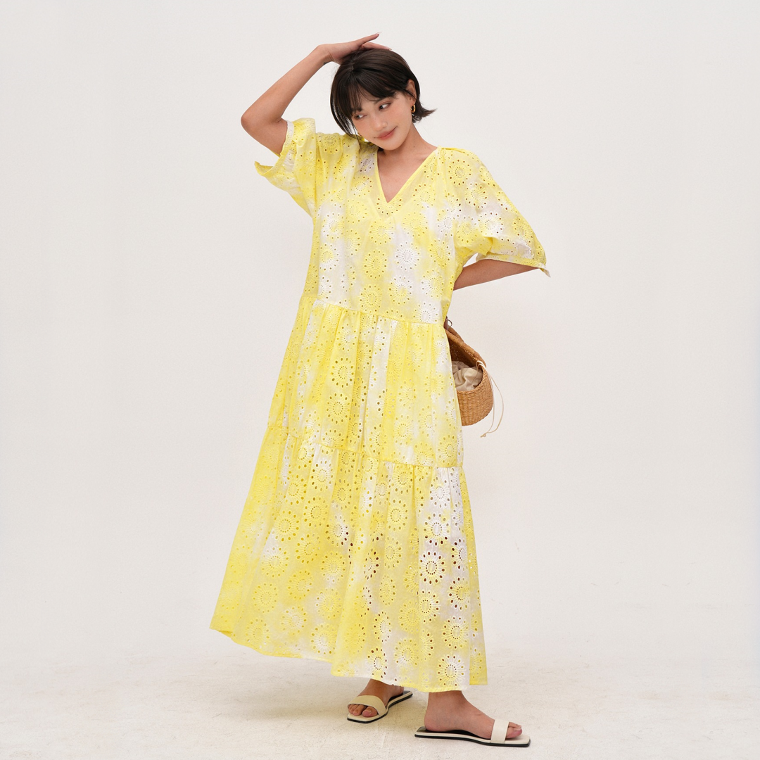 【ワンピース】【15～18日内発送】夏 Vネック 刺繍 透かし彫り 半袖 ワンピース 【JZシリーズ】