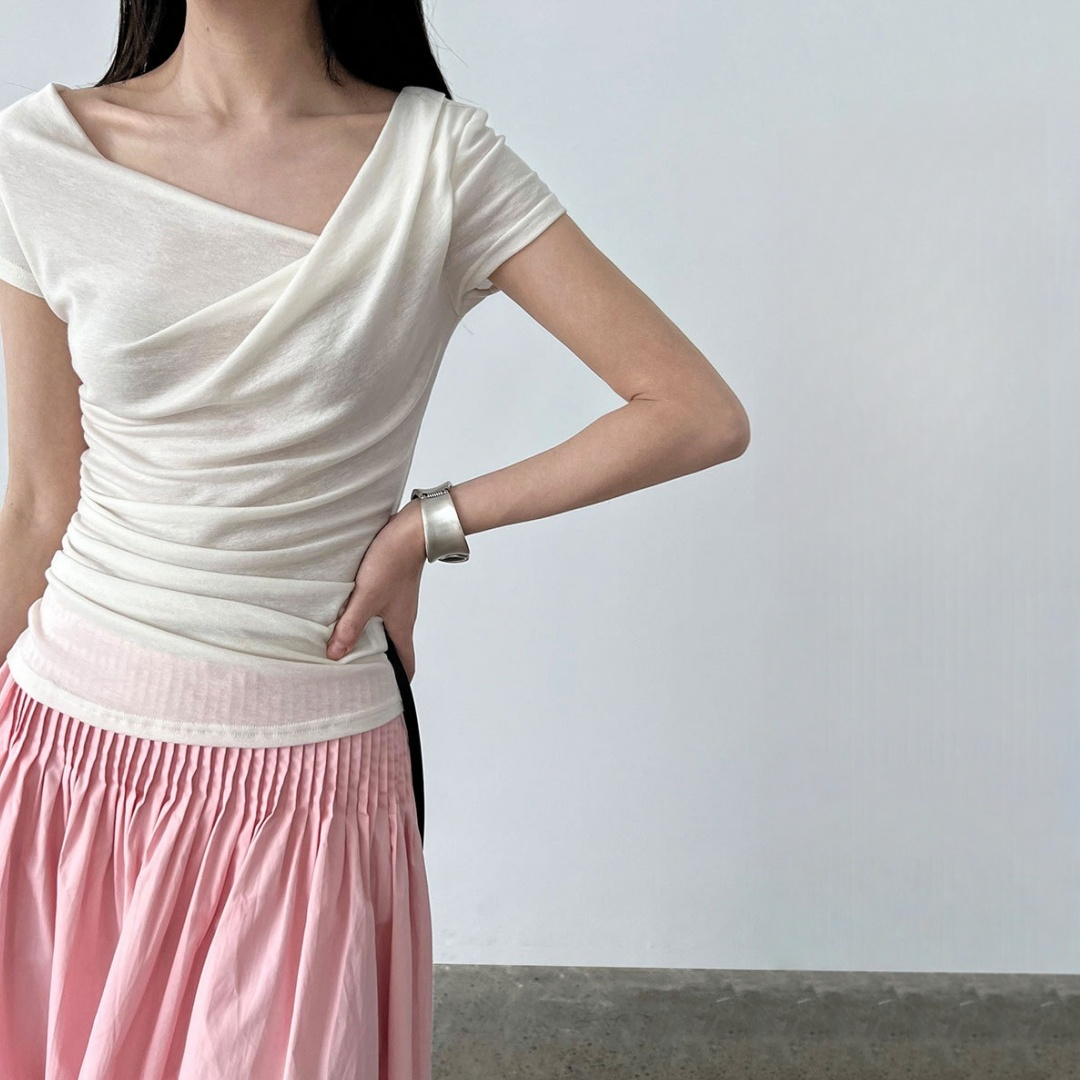 【トップス】夏 ドレープネック フレンチスタイル 半袖 Ｔシャツ【SNシリーズ】