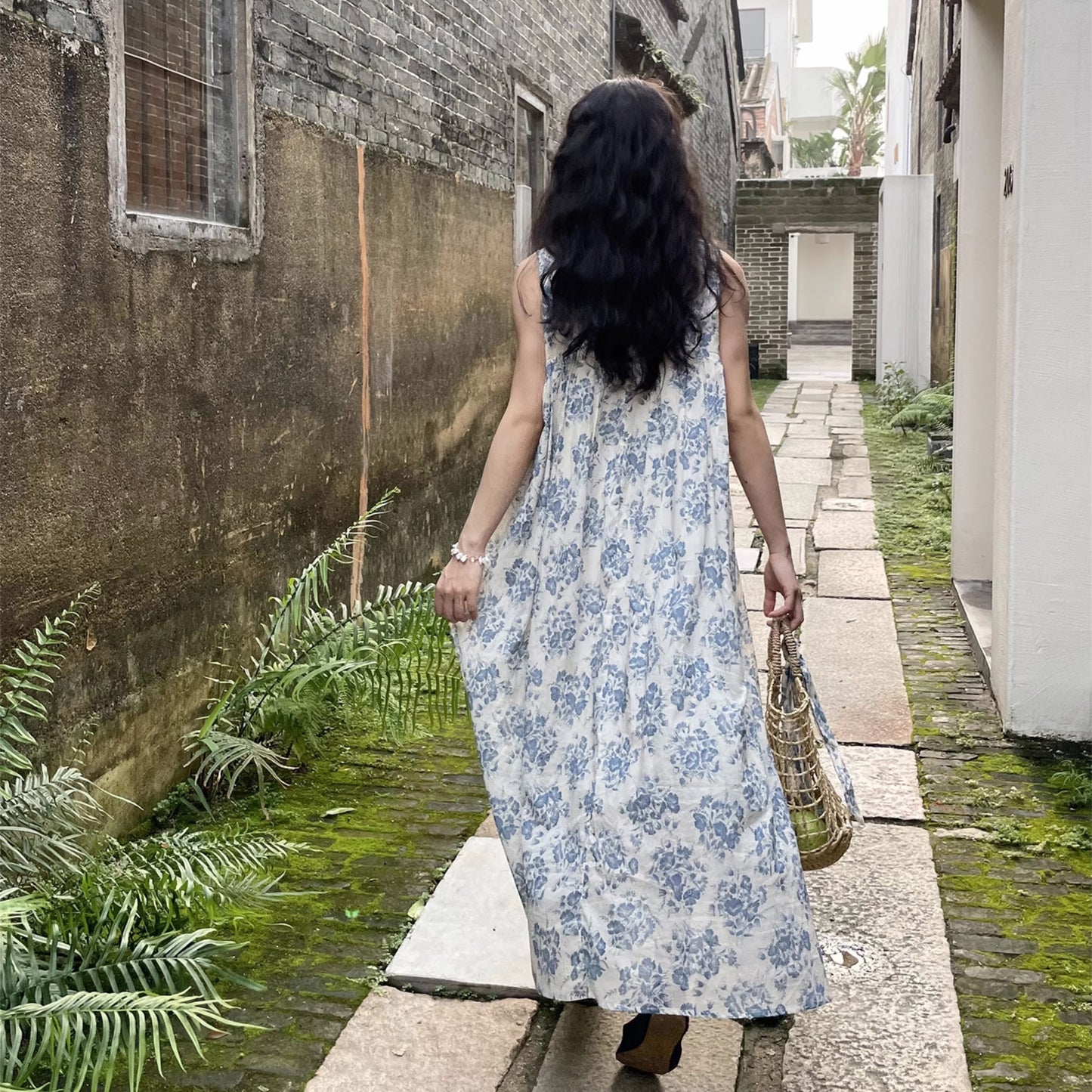 【ワンピース】フレンチシンプル ブルーフラワー プリント 大きな裾広がり Aライン ノースリーブワンピース【SHシリーズ】