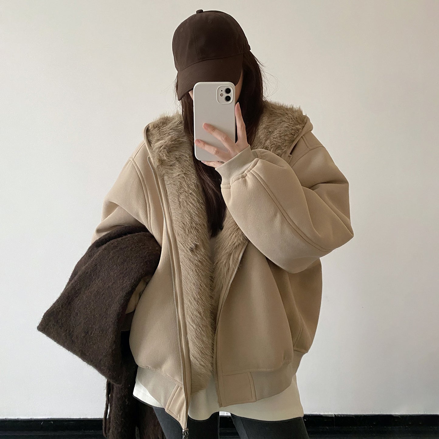 【アウター】リバーシブル フェイクファー 暖かい フード付き 中綿ジャケット 秋冬 綿入れコート【FCシリーズ】