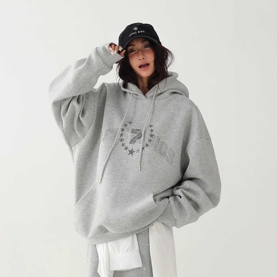 【トップス】秋冬新作 高見えロゴ×ゆるシルエット 体型カバー フード付きパーカー【FCシリーズ】