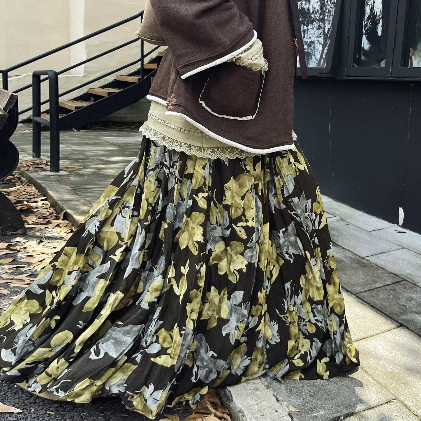 【ボトムス】ヴィンテージ風 フレアスカート 新作 ウエストゴム 花柄 ロング【SHシリーズ】