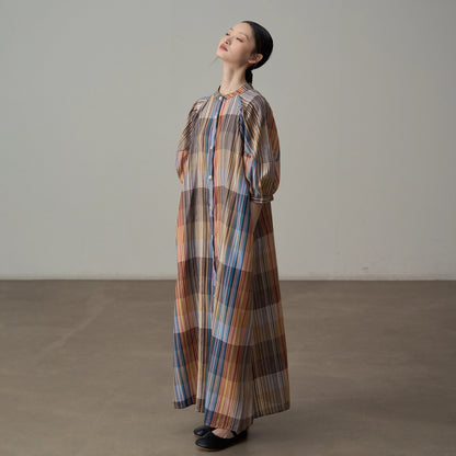 【ワンピース】フレンチリゾート風 チェック柄ロングシャツワンピース 半袖 ゆったりシルエット【SHシリーズ】