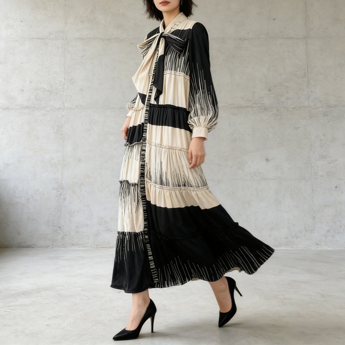 【ワンピース】プリントVネック お腹周りカバー フリル 長袖 ワンピース 【SHシリーズ】