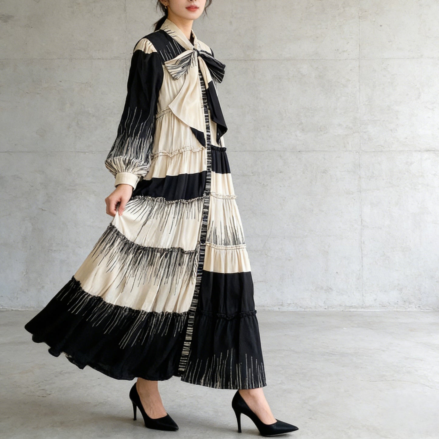 【ワンピース】プリントVネック お腹周りカバー フリル 長袖 ワンピース 【SHシリーズ】