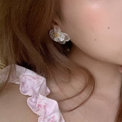 【グッズ】【💎ミストフラワー】ハンドメイド 天然ホワイトクリスタル 天然シェル フレンチロマンティック ピアス / イヤリング 【JZシリーズ】