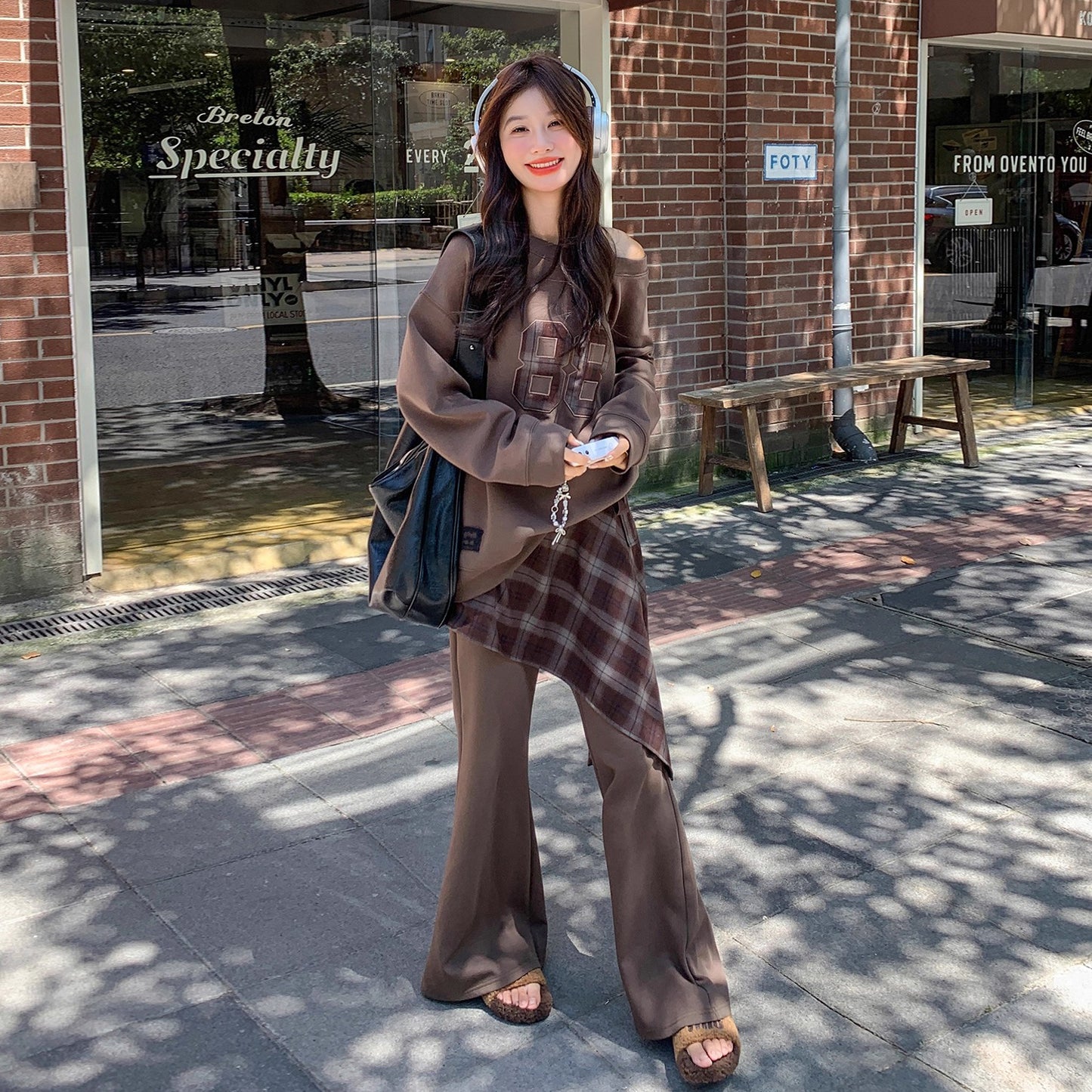 2点セット!【セットアップ】ブラウン 韓国風 カジュアル ロゴスウェット＋チェックワイドパンツ 上下セット【JZシリーズ】