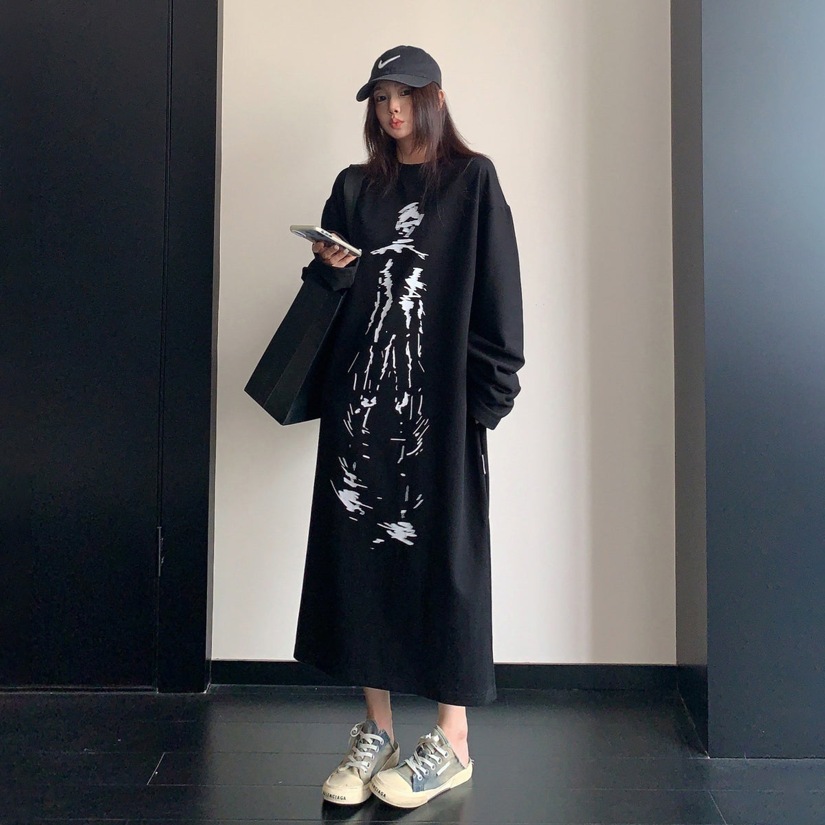 【ワンピース】薄手ロングワンピース レディース 初秋 長袖 ゆったり リラックス感 オーバーサイズ【FCシリーズ】