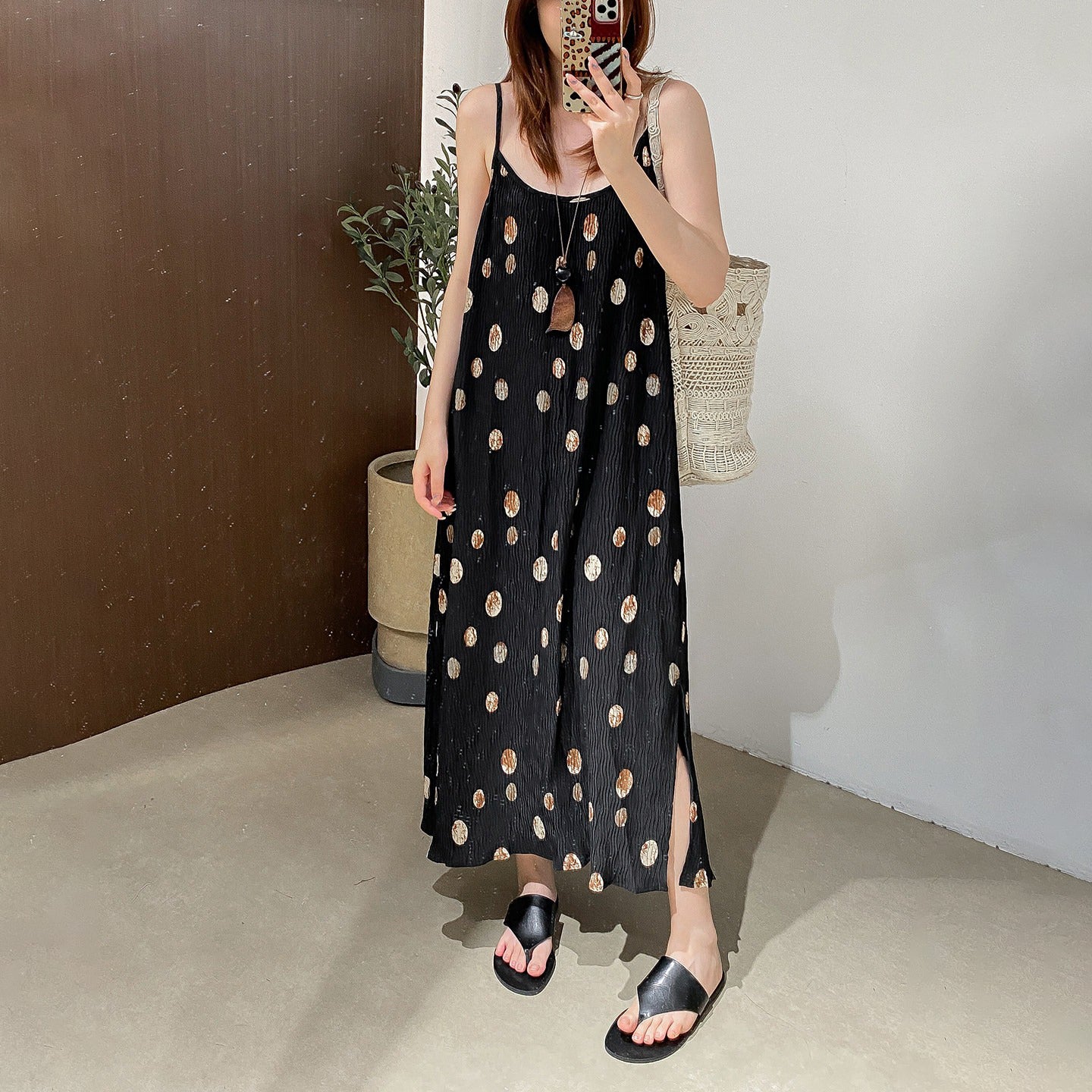 【ワンピース】調節可能キャミソール プリーツ ドット柄 ゆったり ノースリーブ キャミワンピース ロング丈 夏新作【JZシリーズ】