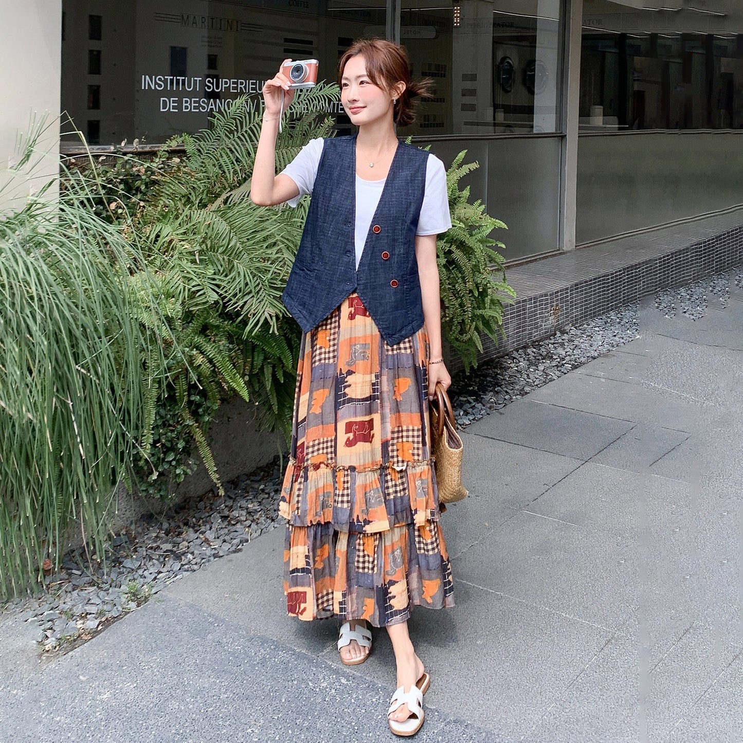 【セットアップ】レトロ デニム Vネックベスト×花柄スカート 上下セット フェミニン 上品 体型カバー おしゃれ トレンドコーデ 2点セット
【SHシリーズ】