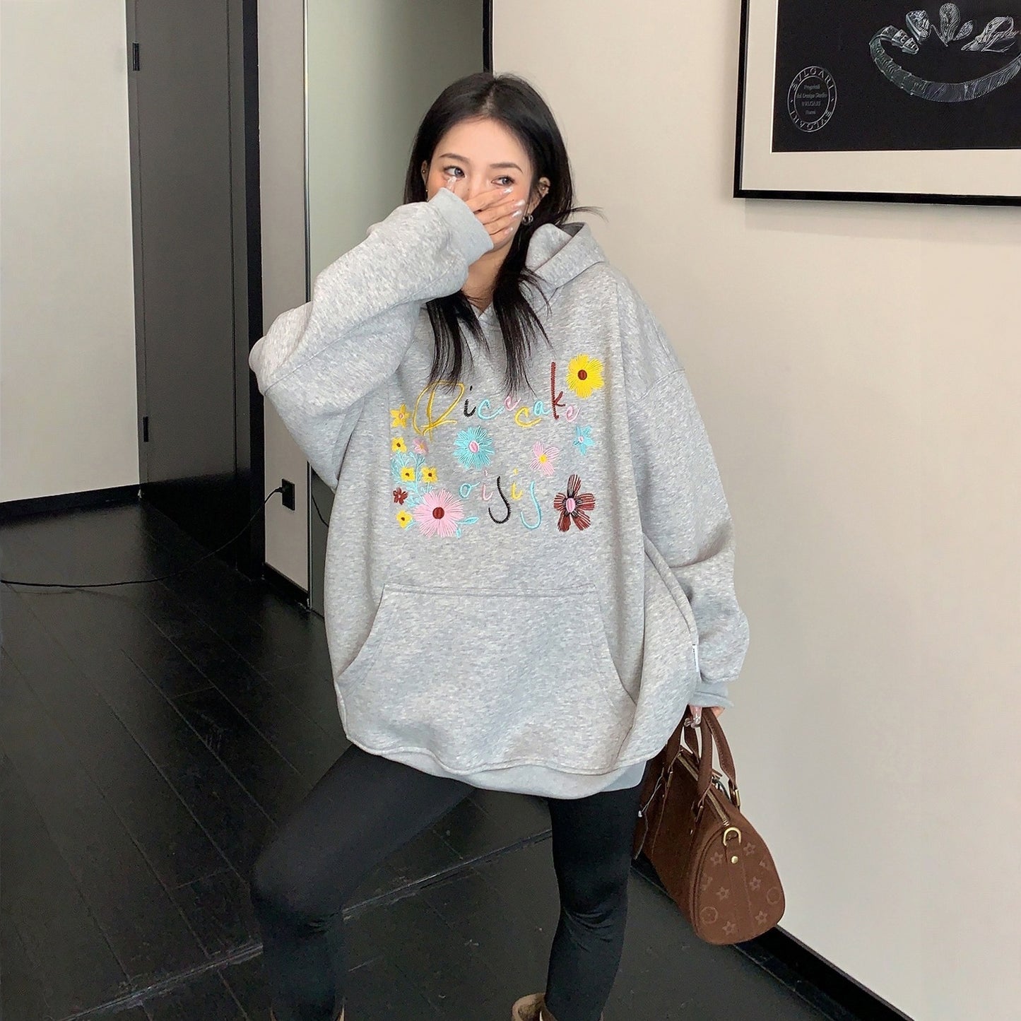 【トップス】刺繍 春 秋 冬 裏起毛 カラフル  フード付き パーカー 【FCシリーズ】