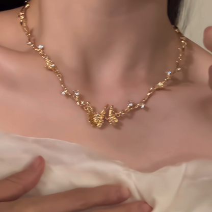 【グッズ】🦋「鎏金ダブルバタフライ」新作 レディース ゴールドネックレス 上品見え 鎖骨チェーン