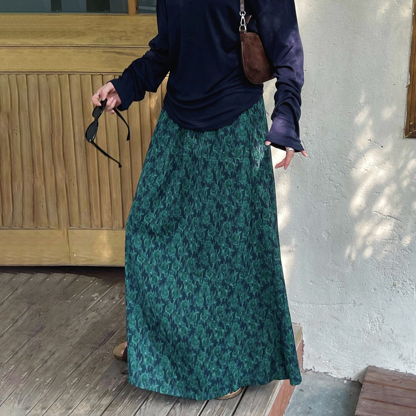 【ボトムス】レトロ風 スカート 初秋新作 ハイウエスト スリム見え 花柄ストレートスカート ドレープ感 スリット入り【SHシリーズ】