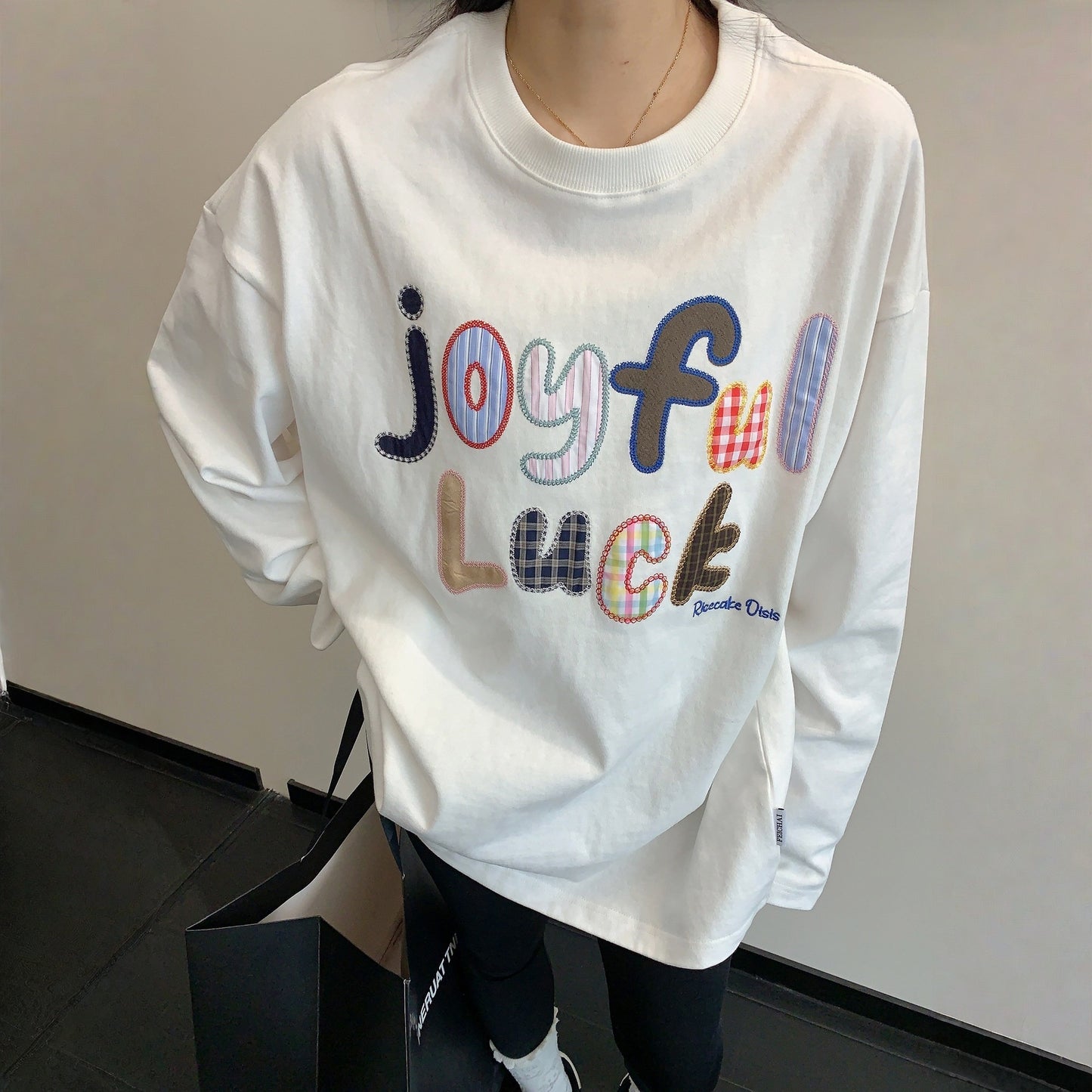 【トップス】アップリケ刺繍 カラフル コットン100% リラックス感 Ｔシャツ 【FCシリーズ】