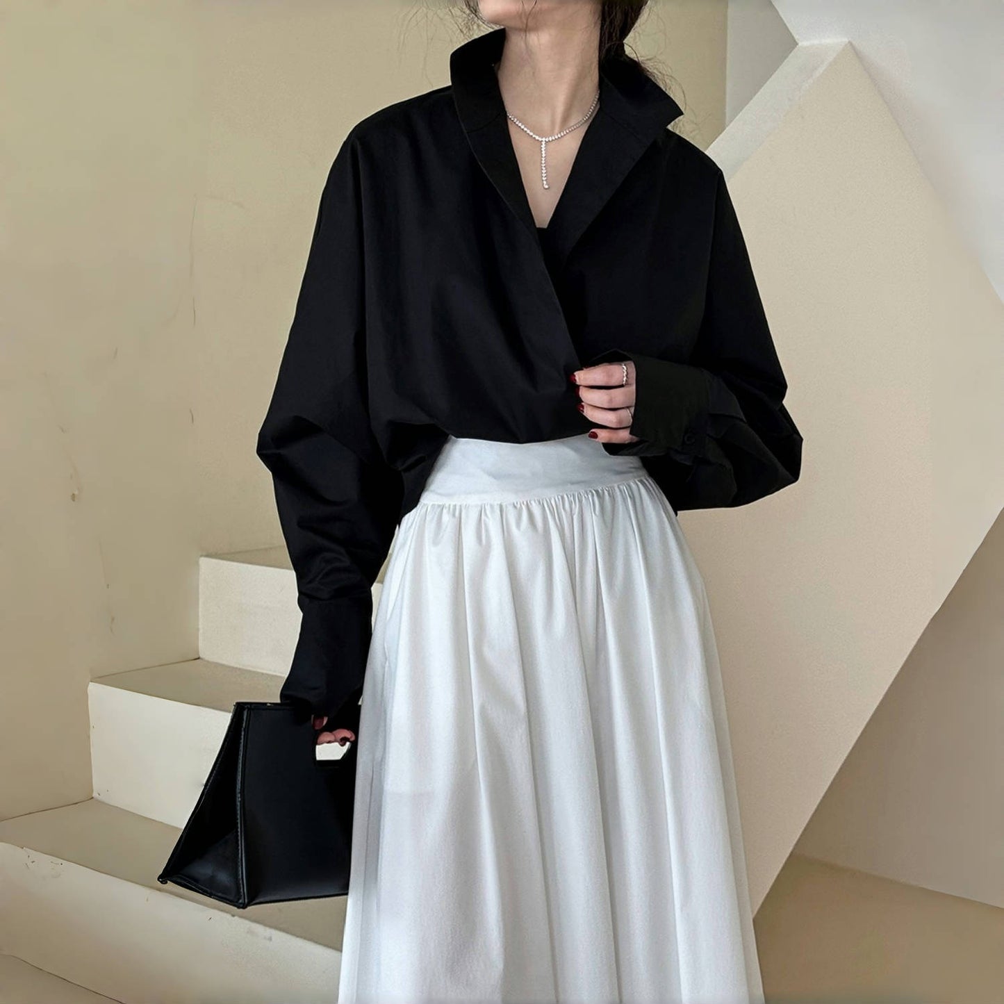 [上衣] 春秋款V領時尚蝙蝠袖襯衫[SN系列]