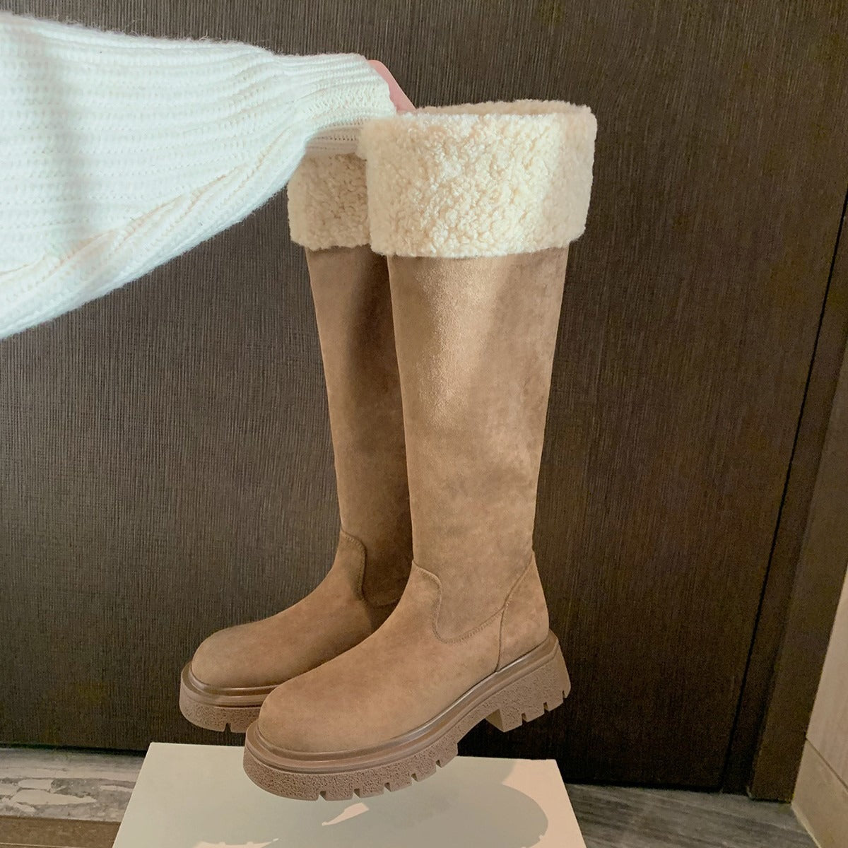 【シューズ】秋冬 新作 厚底 裏起毛 バックジップ ロングブーツ 太ヒール スエード調 【25~30日発送】