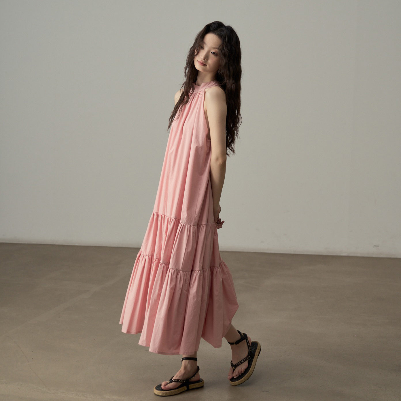 【ワンピース】フレンチエレガントなノースリーブキャミワンピース 夏のリゾートに◎ 体型カバー＆細見え効果抜群【JZシリーズ】