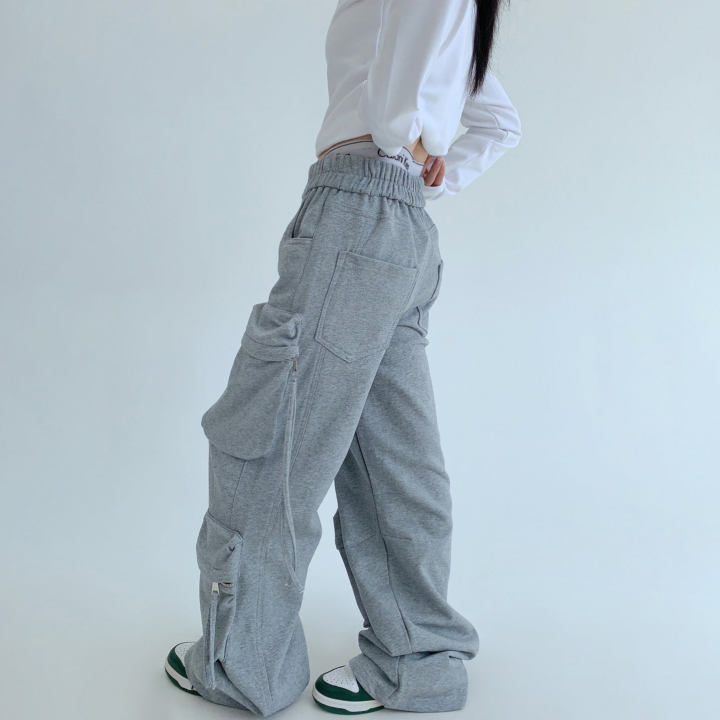 【ボトムス】トレンド感◎ ワークテイスト 多ポケットスウェットパンツ レディース 厚手デザイン【FCシリーズ】