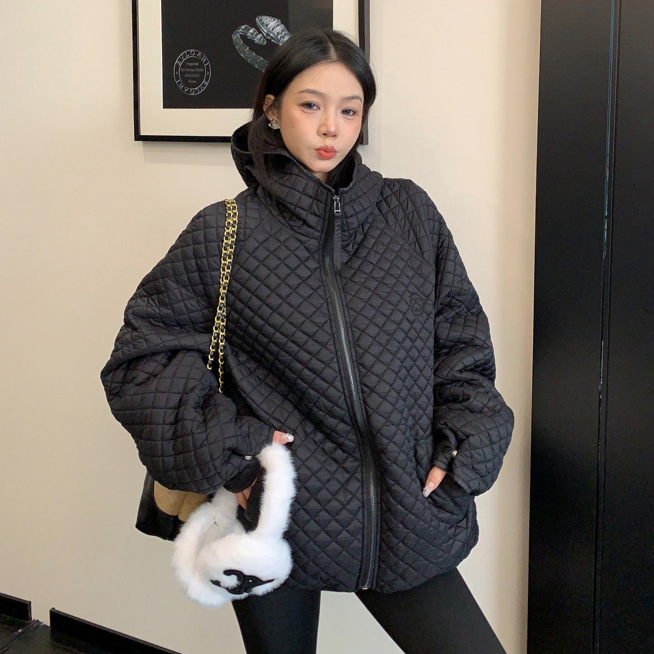 【アウター】シンプル上品 ダウンコート  菱形キルティング 軽量フード付きダウンジャケット【FCシリーズ】【10~13日発送】