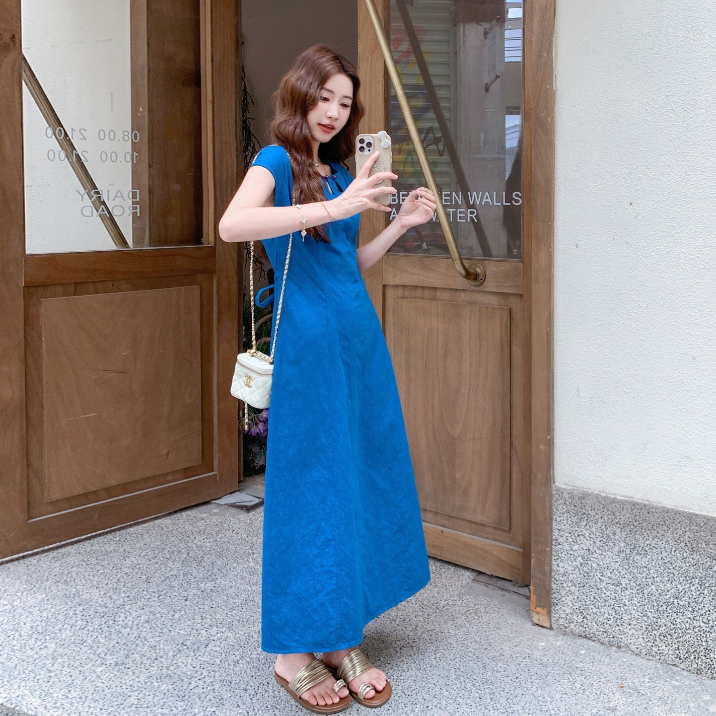 【ワンピース】エレガント な 雰囲気 ウエストシェイプ 夏用 レース風 ディテール クルーネック ノースリーブ ドレス【JZシリーズ】