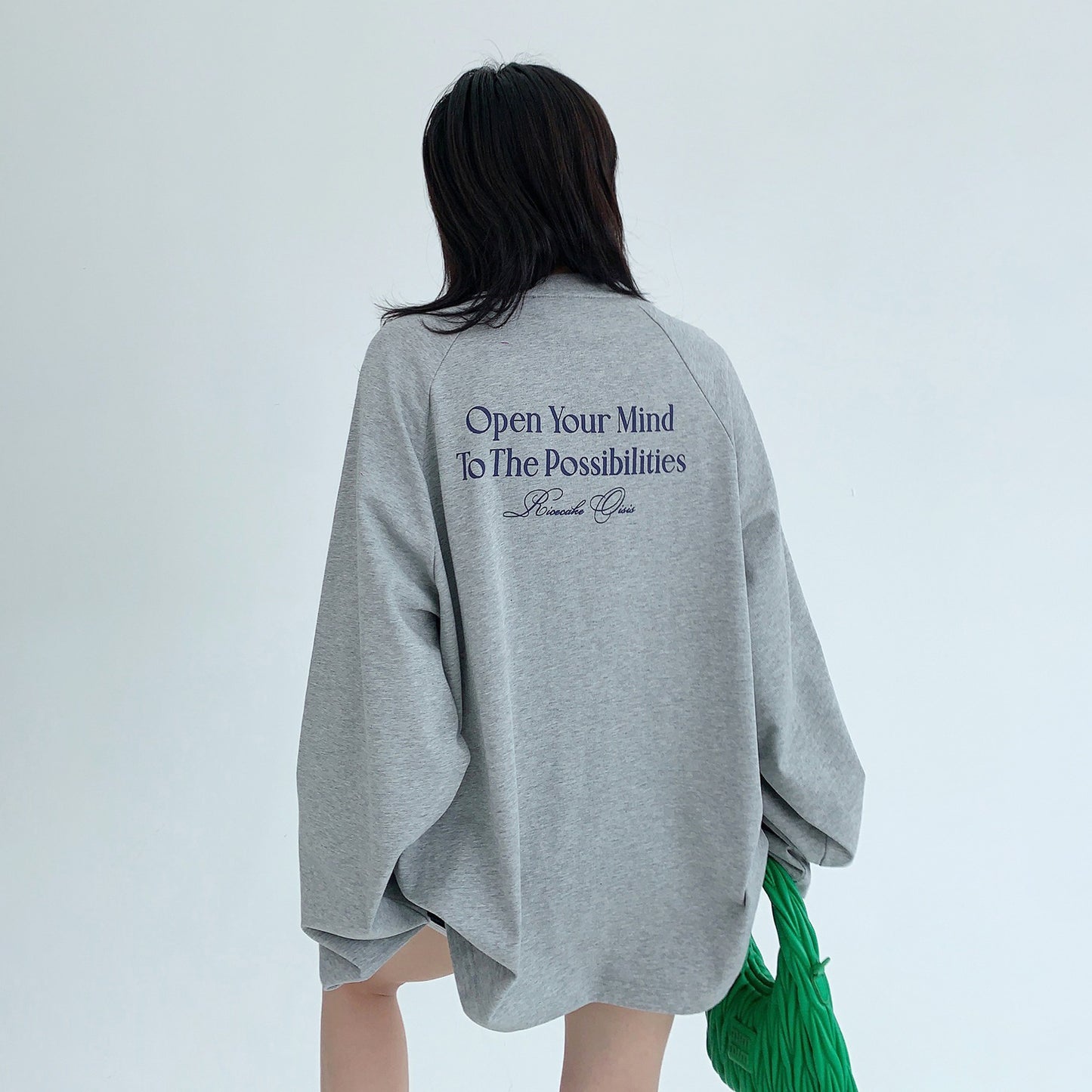 【トップス】リラックスルック ドロップショルダー 長袖Tシャツ レタープリント【FCシリーズ】