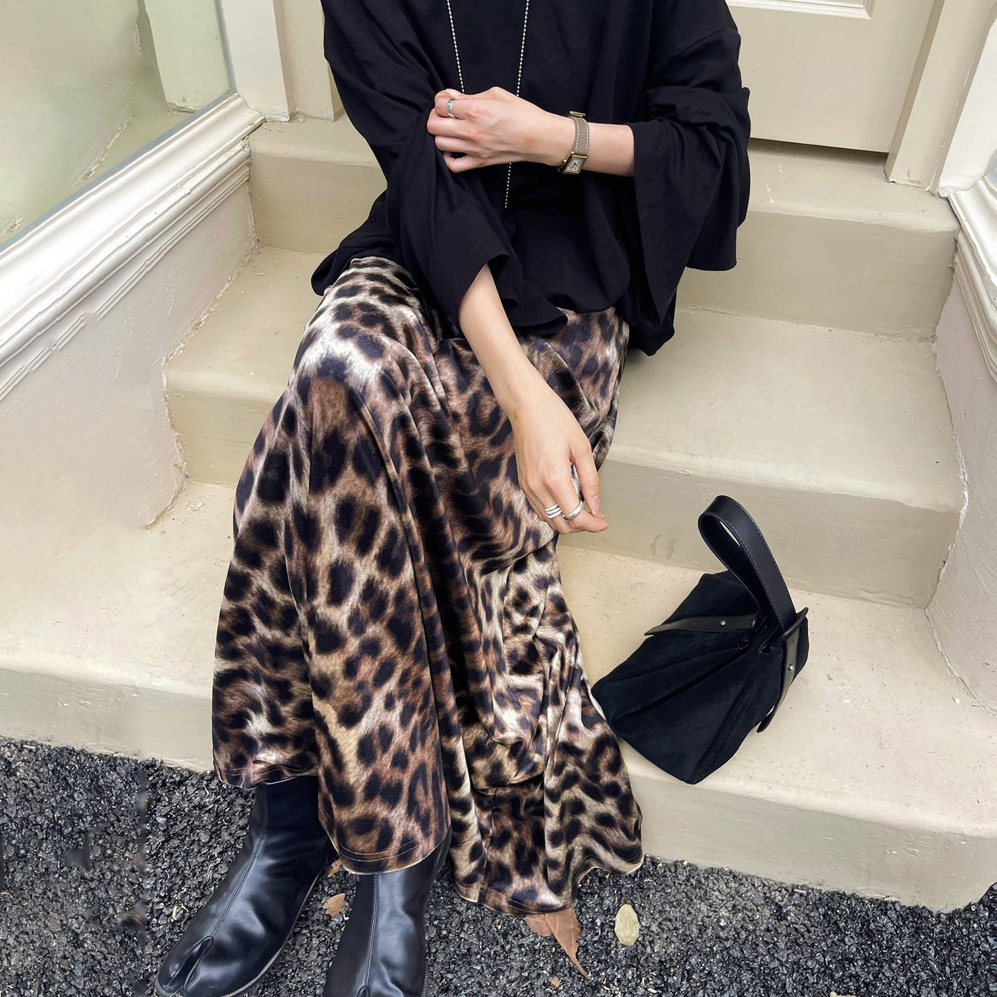 【ボトムス】ベルベットスカート 初秋新作 ハイウエスト スリム見え Aライン  レオパード柄 デザイン性スカート【SHシリーズ】