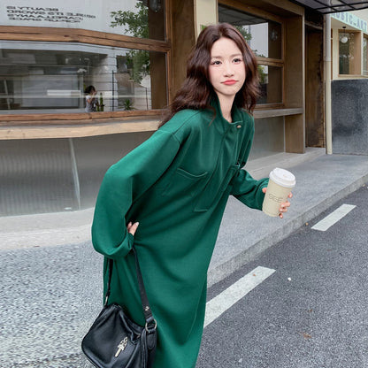 【ワンピース】グリーンハーフジップスウェットワンピース レディース スタンドカラー 長袖 ゆったり 韓国風 リラックス 秋コーデ【JZシリーズ】