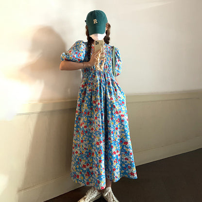 【ワンピース】フレンチ別注感 ブルー小花柄 Vネック パフスリーブ ゆったり半袖ワンピース【SHシリーズ】