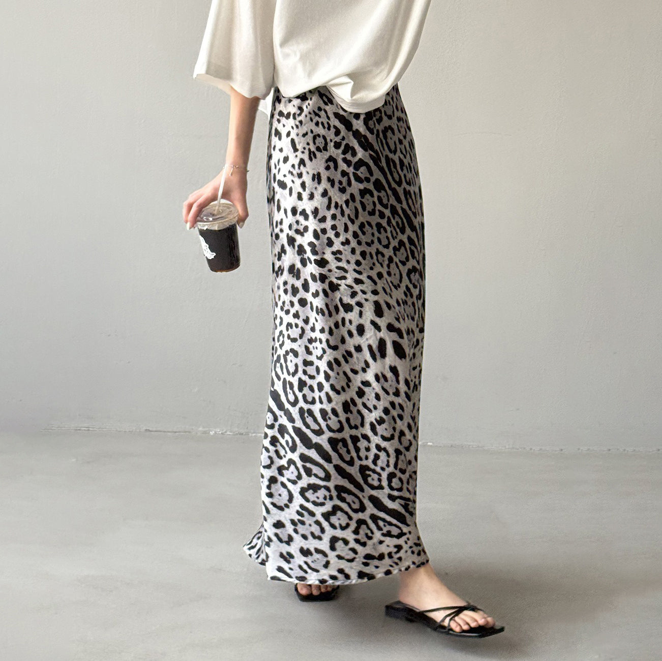 【ボトムス】夏新作 ハイウエスト 美脚効果 ヒョウ柄 スリット入り タイトスカート【JZシリーズ】【SHシリーズ】