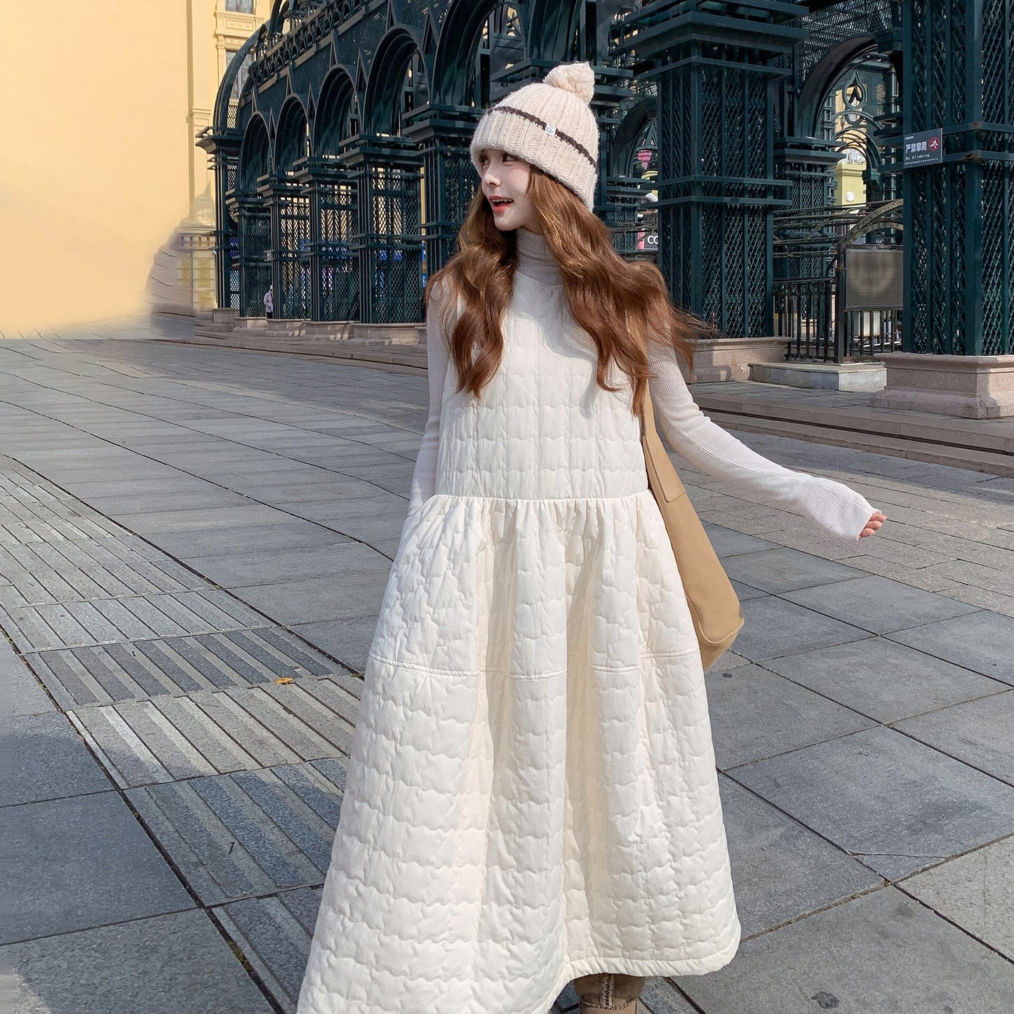 【ワンピース】韓国風  チェック柄  中綿入り ノースリーブワンピース 花びらシルエット レディース 秋冬新作【JZシリーズ】