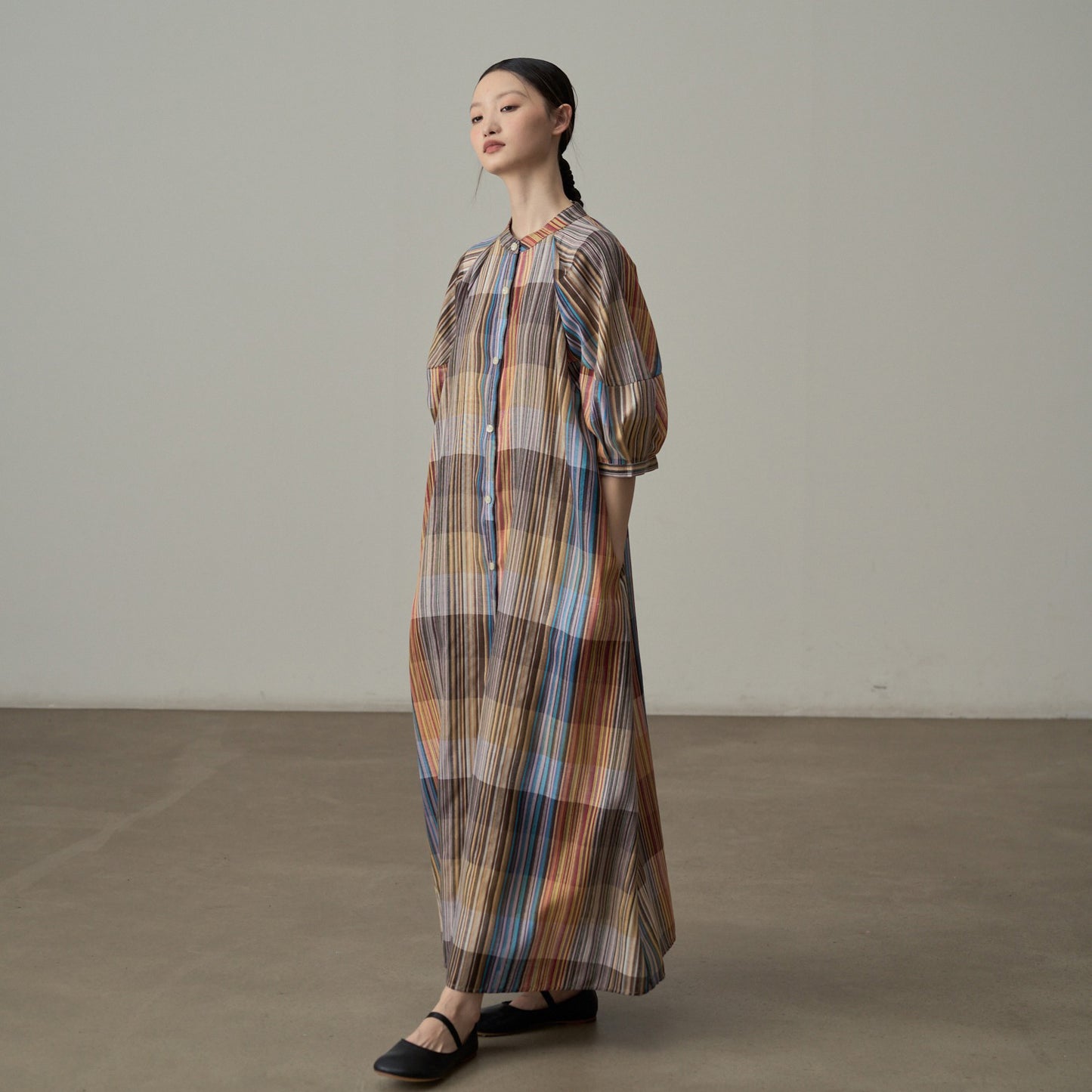 【ワンピース】フレンチリゾート風 チェック柄ロングシャツワンピース 半袖 ゆったりシルエット【SHシリーズ】