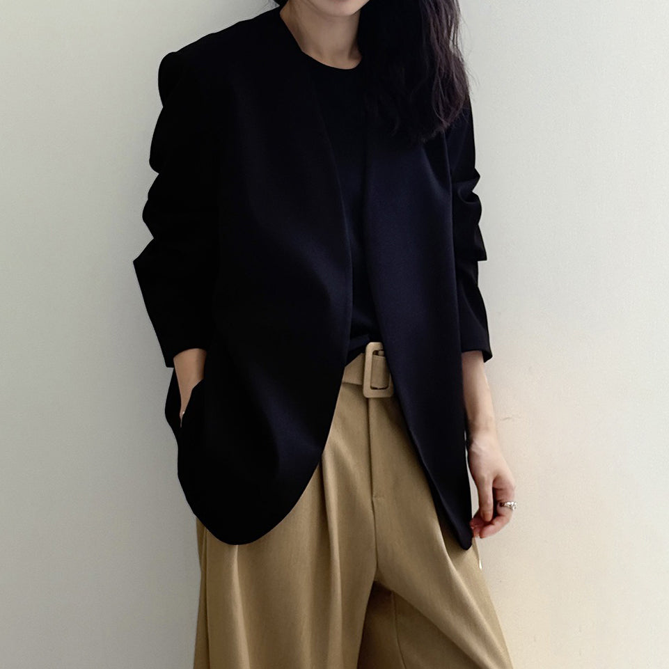 【アウター】気質 ノーカラー ジャケット レディース パッド入りショルダー 秋新作 高級感 ゆったり スーツジャケット【JZシリーズ】