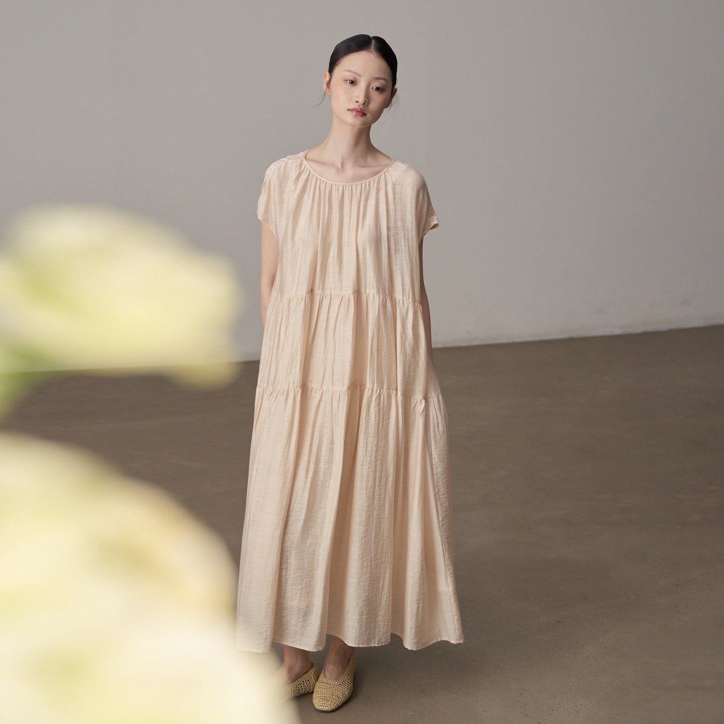 【ワンピース】ワンピース レディース ティアード 半袖ワンピース フリルスリーブ ロング丈 ゆったり フェミニン【JZシリーズ】【10～15日内発送】