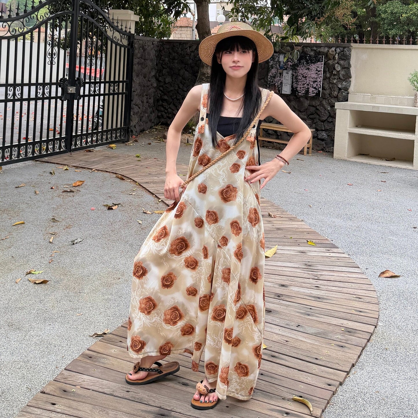【ボトムス】ローズプリント サロペット レディース 夏 Vネック ワイドパンツ ゆったり 体型カバー オールインワン 人気 リラックスコーデ【SHシリーズ】