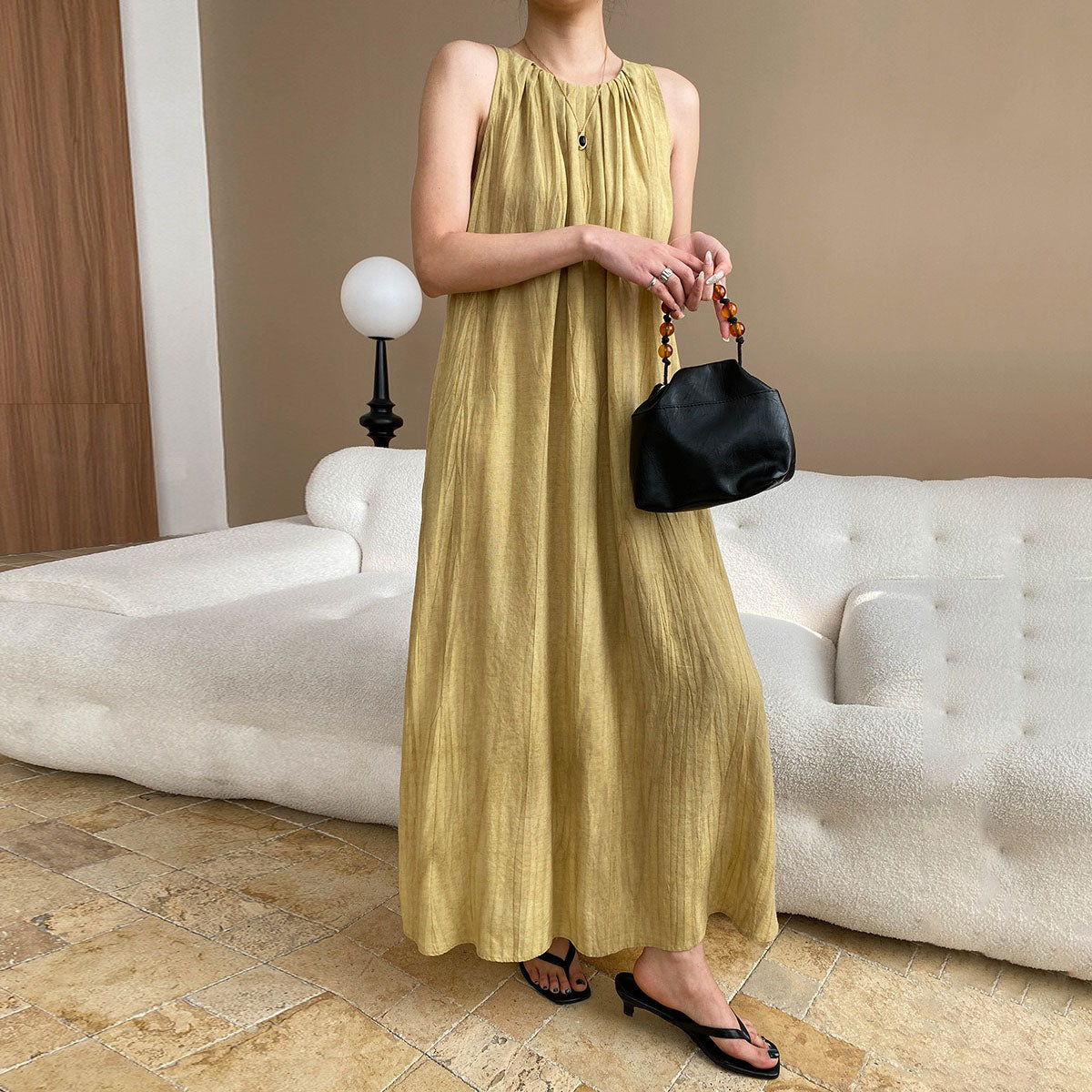 【ワンピース】リラックス感 ホリデースタイル クルーネック ギャザーデザイン ノースリーブワンピース【SNシリーズ】