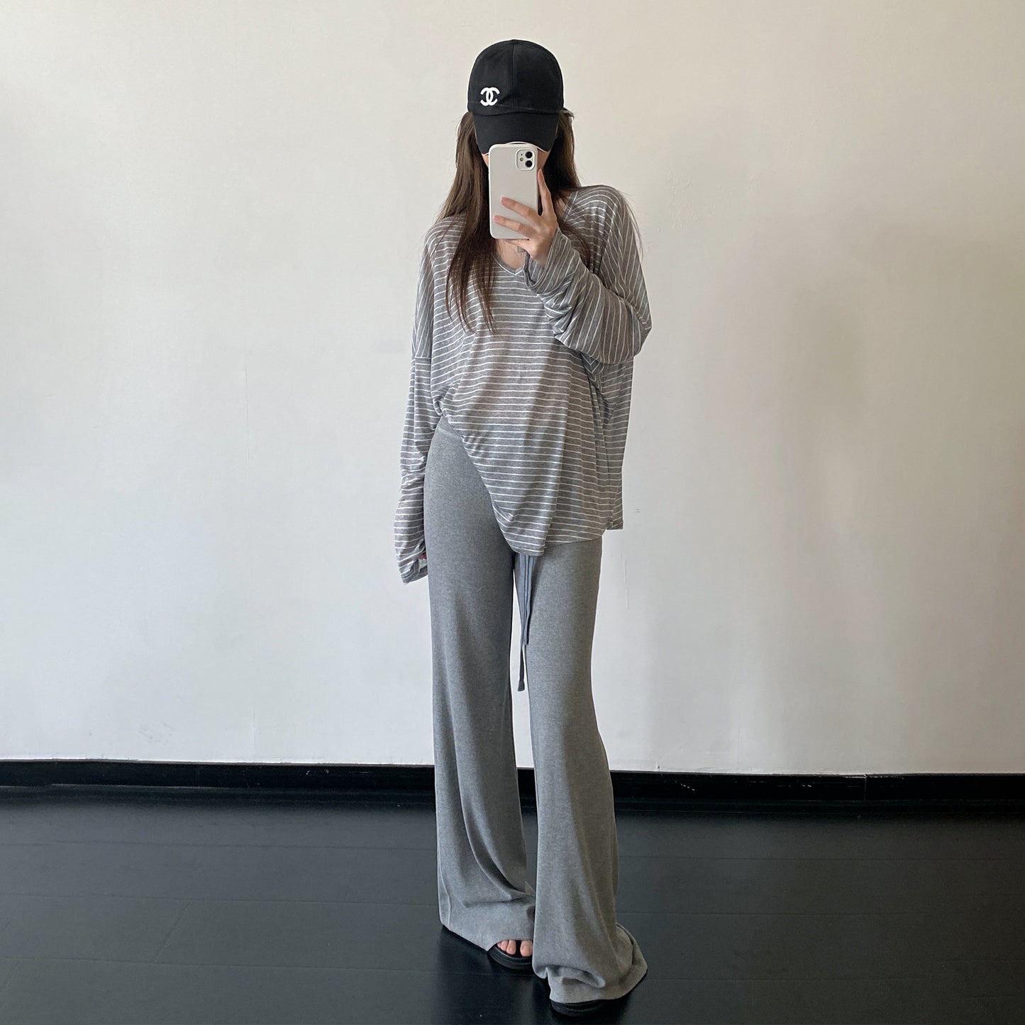 【ボトムス】レディース フレアパンツ ハイウエスト 美脚 脚長効果 ストレッチ 柔らかい 細見え ロングパンツ カジュアル 春夏【FCシリーズ】