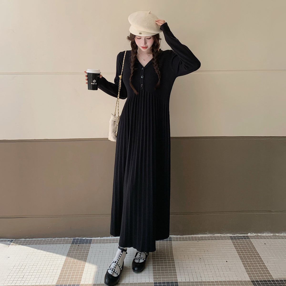 【ワンピース】大きいサイズニットロングワンピース レディース 秋冬新作 Vネック 長袖 プリーツデザイン 体型カバー【JZシリーズ】