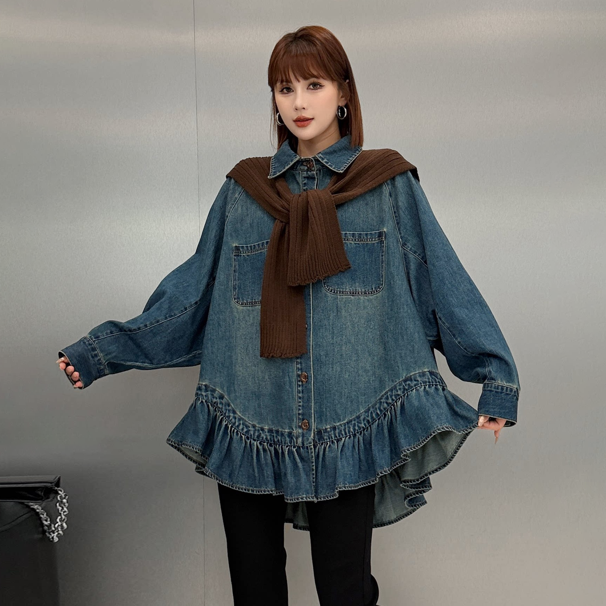 【アウター】韓国風 レディース デニムショートジャケット フリルデザイン こなれ感 秋新作【AHシリーズ】