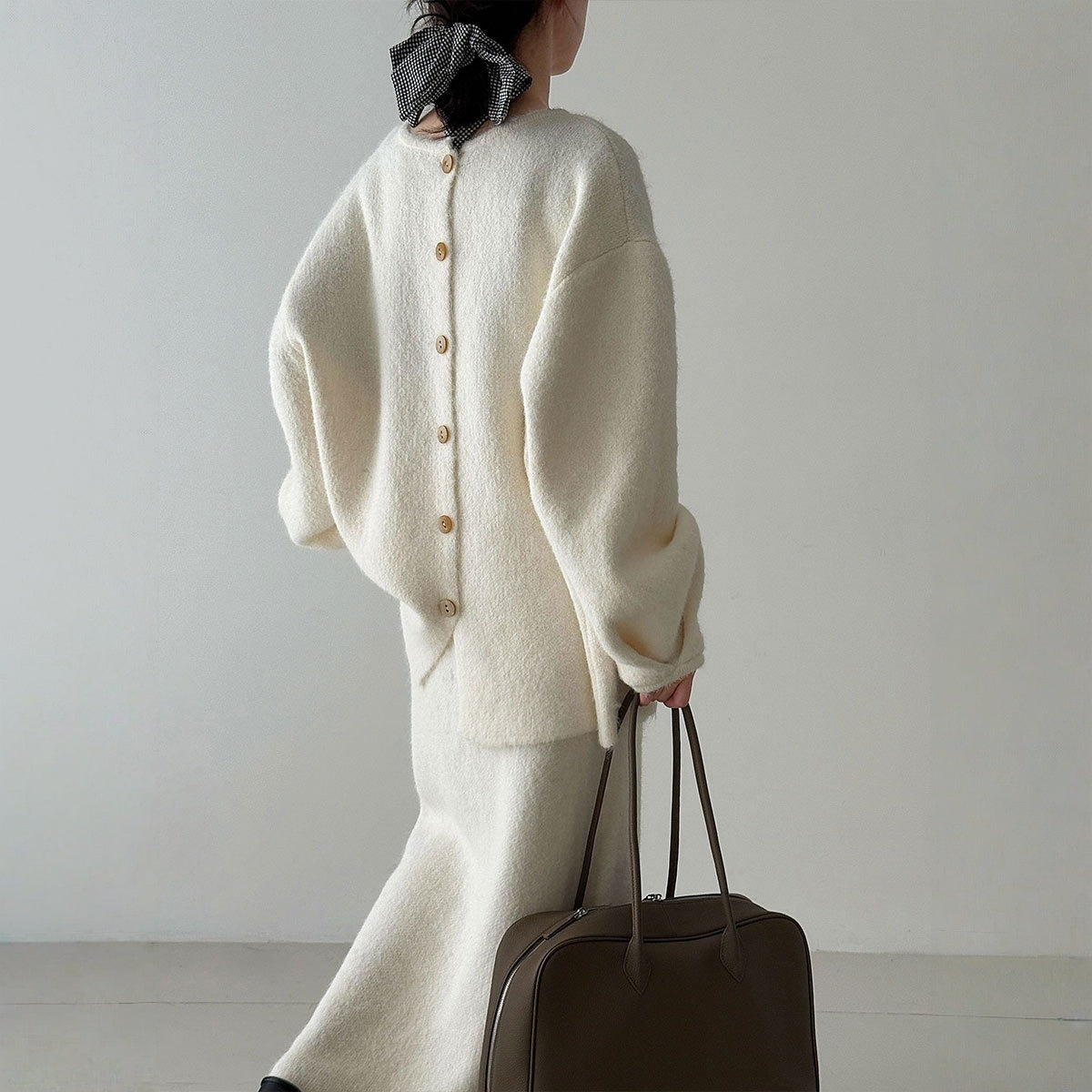 【セットアップ】春 秋 冬 バックボタンニット セーター + スカート 2点上下セット 【JZシリーズ】