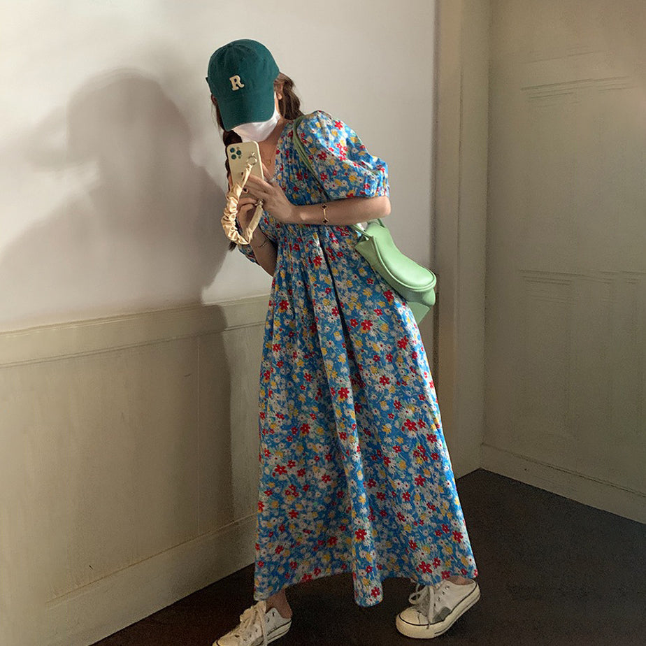 【ワンピース】フレンチ別注感 ブルー小花柄 Vネック パフスリーブ ゆったり半袖ワンピース【SHシリーズ】