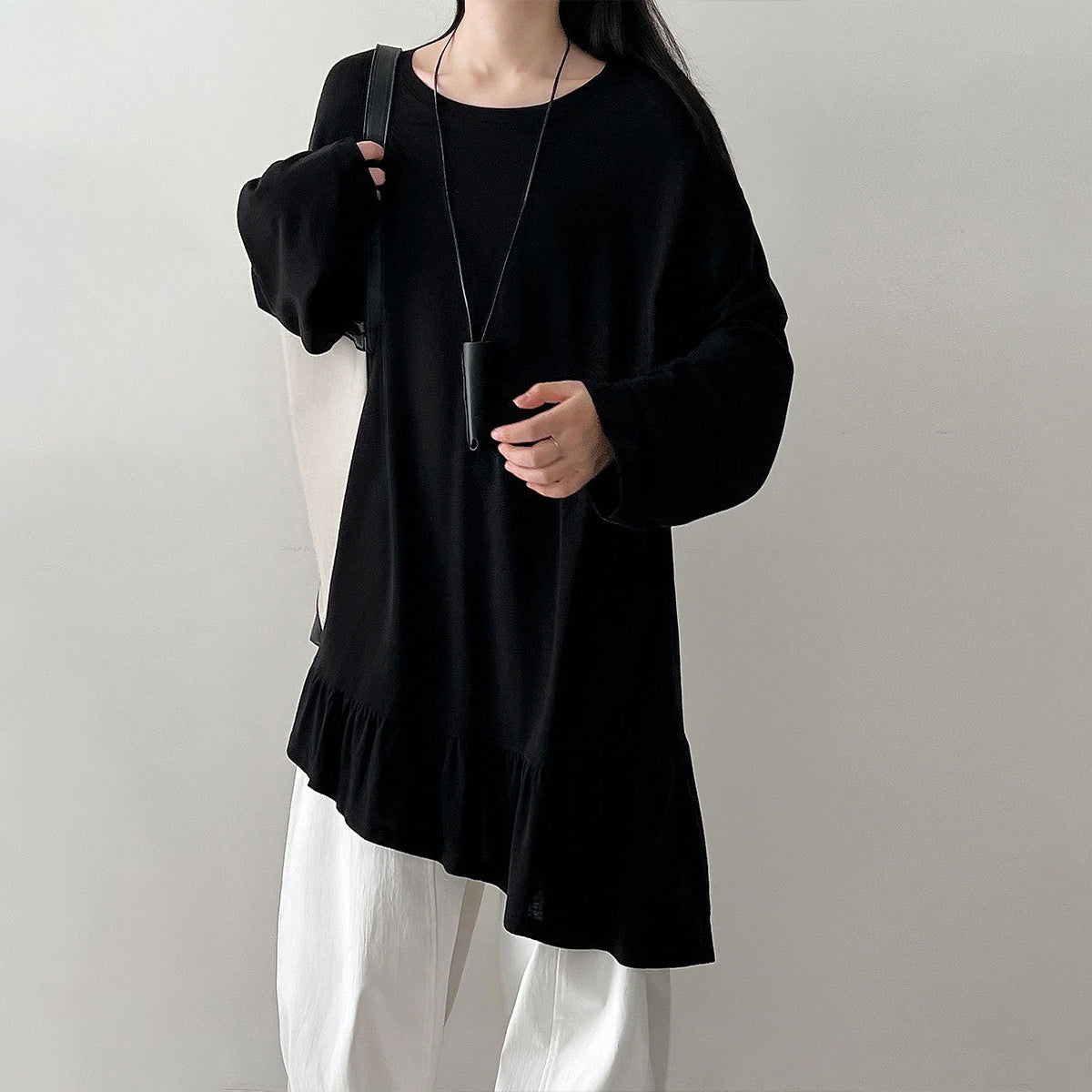 【トップス】韓国風 切替 ドレープ感 フリルデザイン Tシャツ 早春新作 長袖 デザイン感【JZシリーズ】