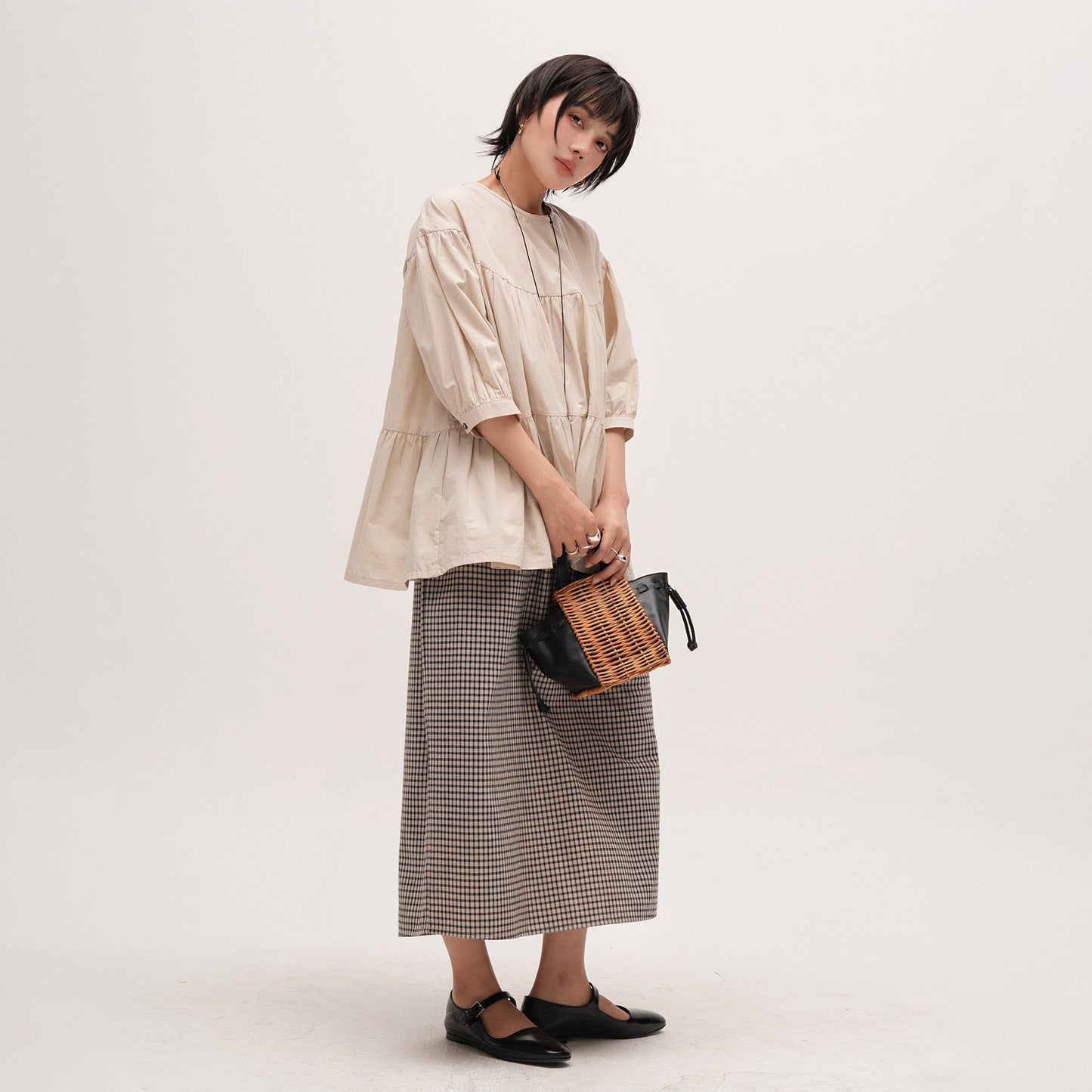 【トップス】レトロ ブラウス シャツ レディース ゆったり 体型カバー 大きいサイズ ミディアム丈 長袖 シャツ デザイン感 トップス【JZシリーズ】