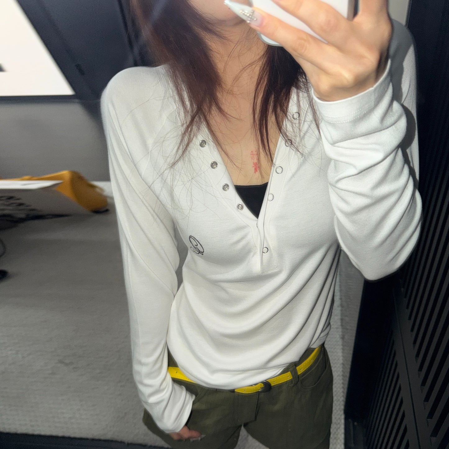 【トップス】韓国風フィットロンT レディース ストレッチ Vネック カットソー 秋冬インナー 長袖Tシャツ【FCシリーズ】