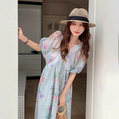 【ワンピース】リゾート風 Vネック シャーリング パフスリーブ 半袖 フラワーワンピース 夏新作 レトロロマンチック Aラインロングドレス レディース【SHシリーズ】