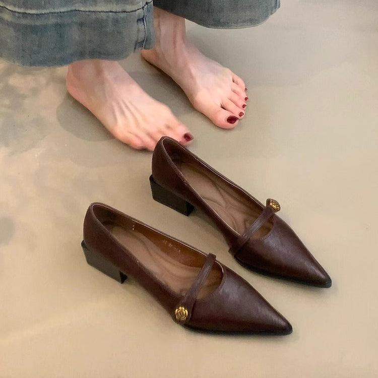 【シューズ】ソフトレザー調レトロハイヒール チャンキーヒール チェーン付きポインテッドトゥパンプス