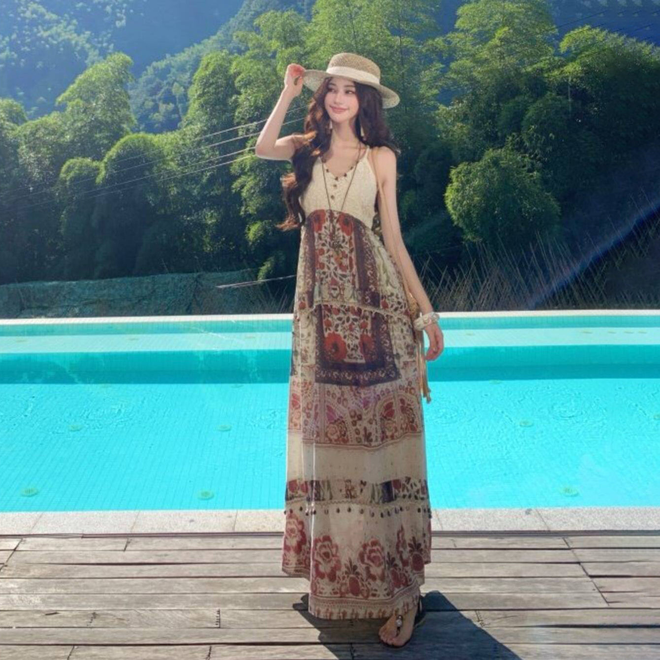 【ワンピース】エスニックボヘミアン風 花柄キャミワンピース Vネック ロング丈 海辺&旅行コーデ バカンスドレス【SHシリーズ】