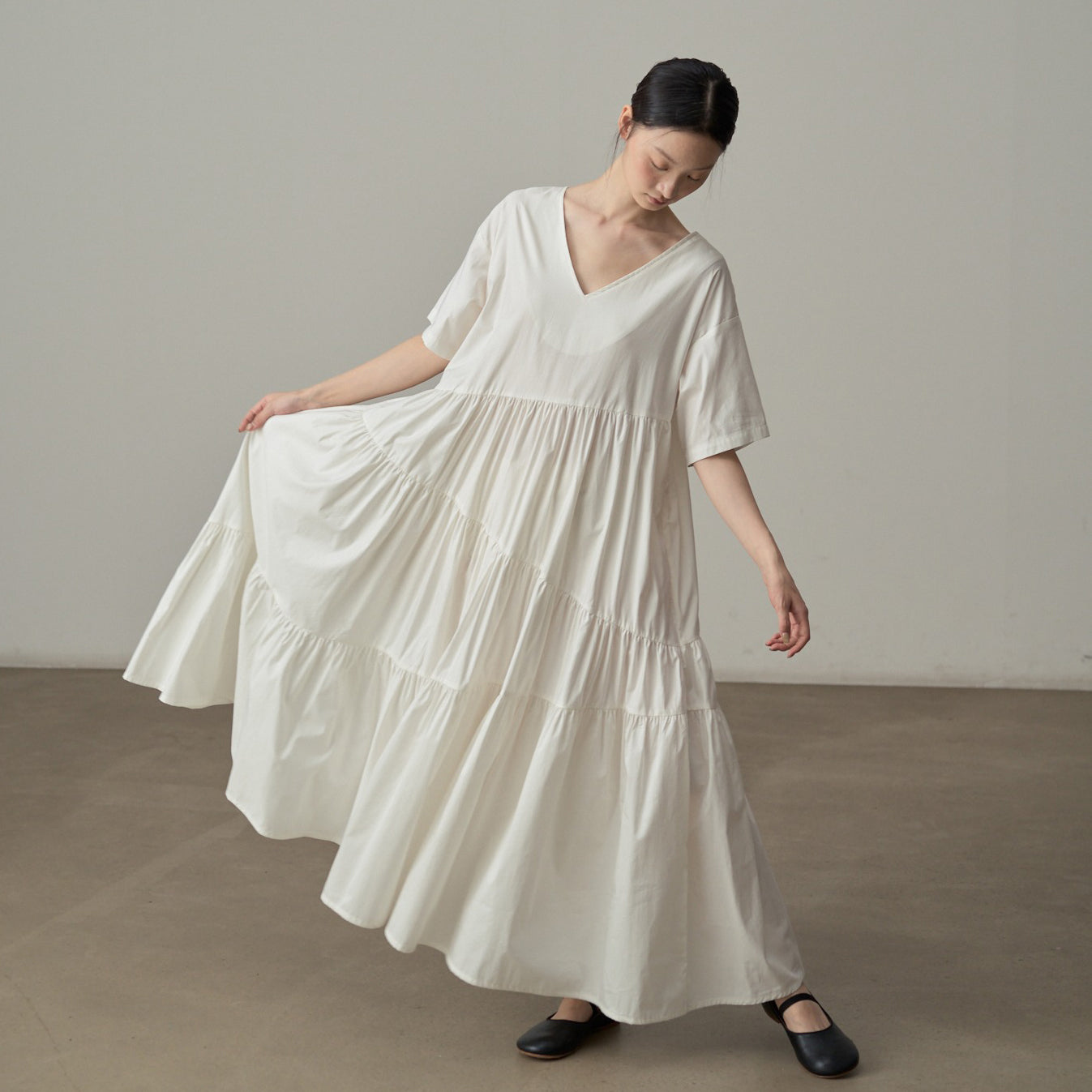 【ワンピース】新作 フランス風 リゾートスタイル Vネック ゆるシルエット 半袖ワンピース【JZシリーズ】