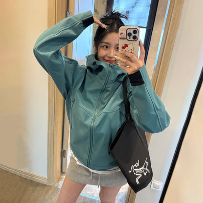 🎨多色展開 | 最大体重88kgまで対応【アウター】アウトドアソフトシェルジャケット 男女兼用 フード付き 登山コーデ スポーツ 防風 登山ウェア ジャケット【FCシリーズ】